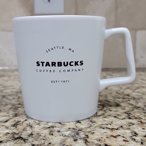 Starbucks Mug Seattle WA Est 1971 18 fl oz - Picture 1 of 4